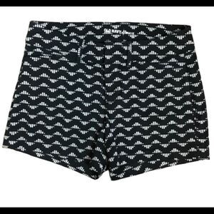 Old Navy Shorts Black white print Pixie Front Back pockets Belt Loops Size 0